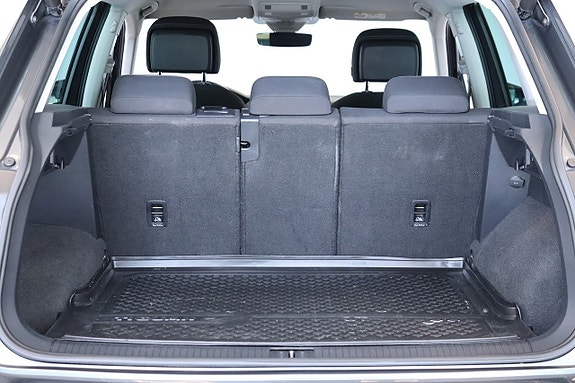 Volkswagen Tiguan 15 of 16