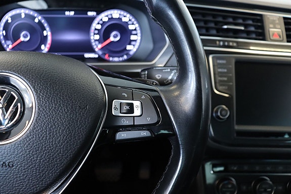 Volkswagen Tiguan 9 of 16