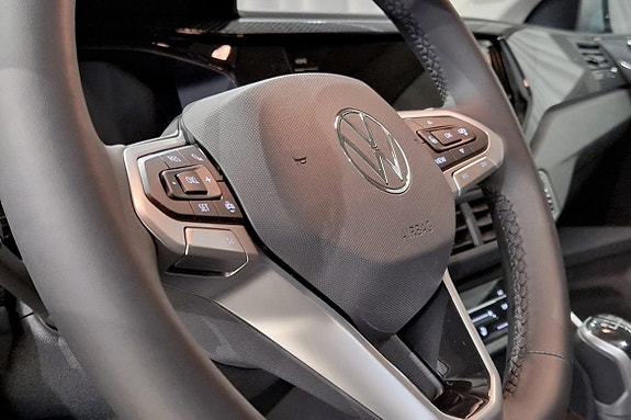 Volkswagen Polo 9 of 13