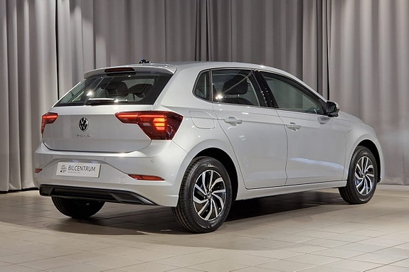 Volkswagen Polo 5 of 5
