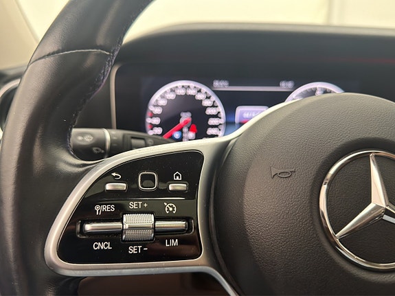 Mercedes-Benz E220 20 of 30
