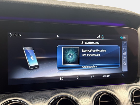 Mercedes-Benz E220 23 of 30