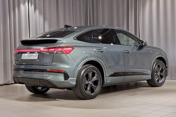 Audi Q4 e-tron 5 of 5