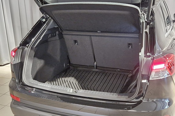 Audi Q4 e-tron 5 of 5
