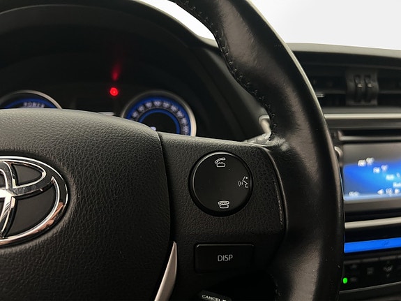 Toyota Auris 19 of 29