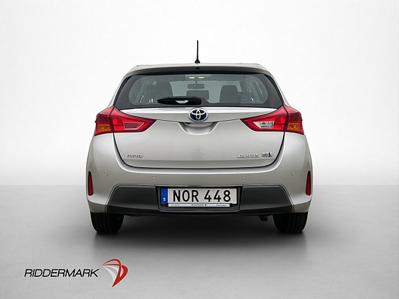 Toyota Auris 6 of 29