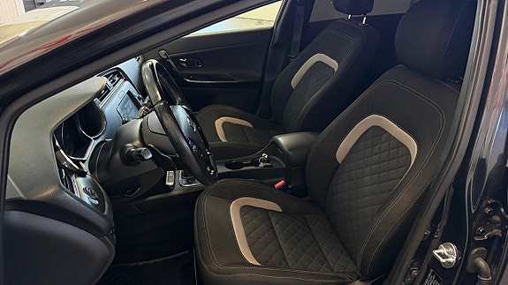 Kia Ceed 10 of 16