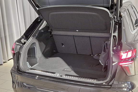 Audi Q3 6 of 16