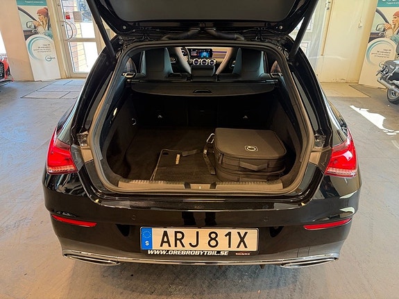 Mercedes-Benz CLA250 e 26 of 28