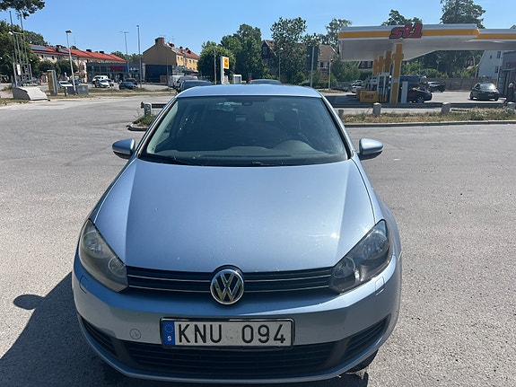 Volkswagen Golf VI 2 of 7