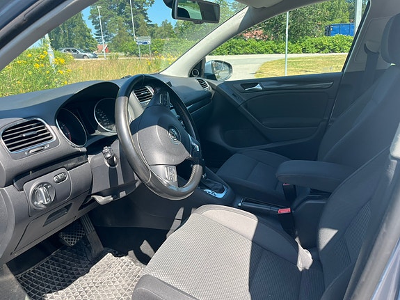 Volkswagen Golf VI 7 of 7