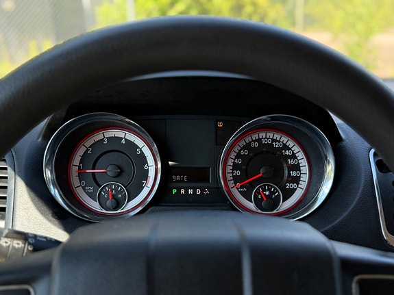 Dodge Grand Caravan 22 of 26