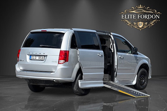 Dodge Grand Caravan 8 of 26