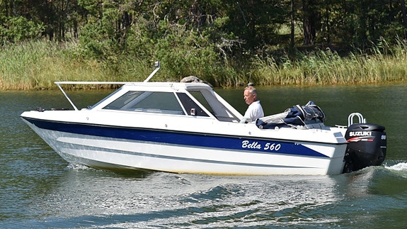 Bella 560 HT -96. Nyare motor! Suzuki DF90 HK -09.