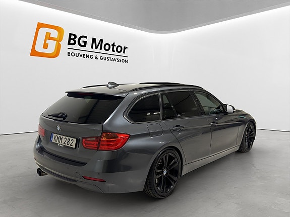 BMW 335d 4 of 5