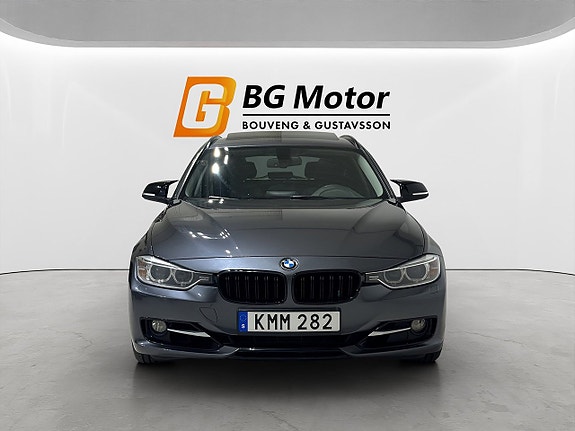 BMW 335d 2 of 5