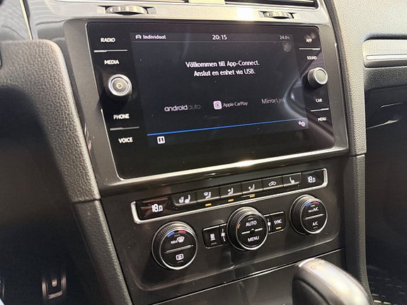 Volkswagen Golf Alltrack 18 of 20