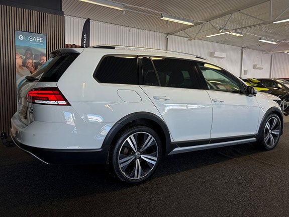 Volkswagen Golf Alltrack 7 of 20