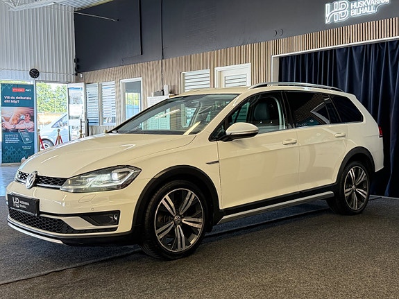 Volkswagen Golf Alltrack 4 of 5