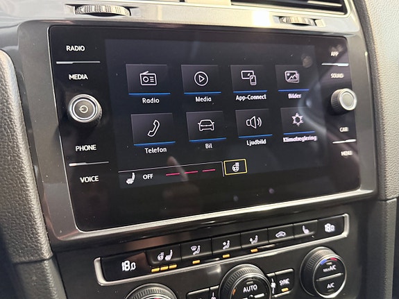 Volkswagen Golf Alltrack 19 of 20