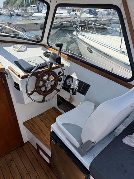 Fortuna 27 – Lombardini 60 hk diesel (ca 200 h) Mycket uppdaterad. MÅSTE BORT 10 of 19