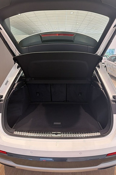 Audi Q3 13 of 18