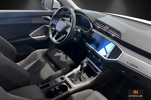 Audi Q3 19 of 28
