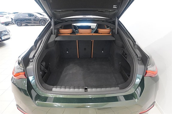 BMW i4 20 of 21