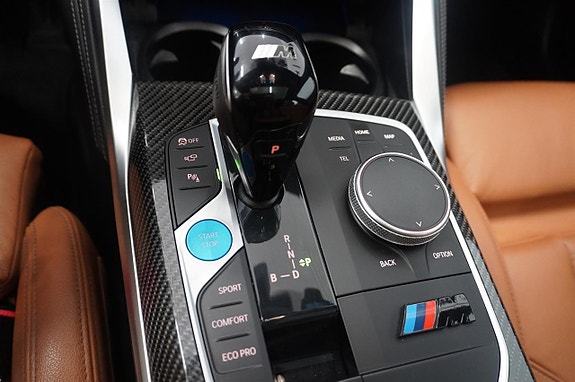 BMW i4 17 of 21
