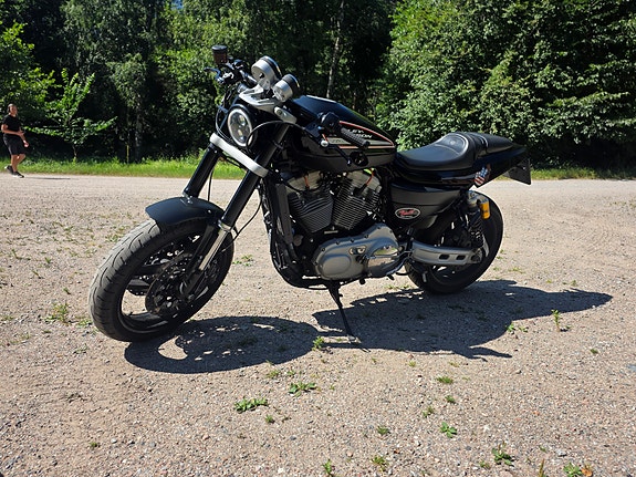 Harley-Davidson XR1200 2 of 5