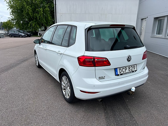 Volkswagen Golf Sportsvan 5 of 5