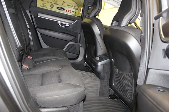 Volvo V90 Cross Country 17 of 19