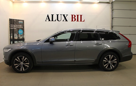 Volvo V90 Cross Country 10 of 19