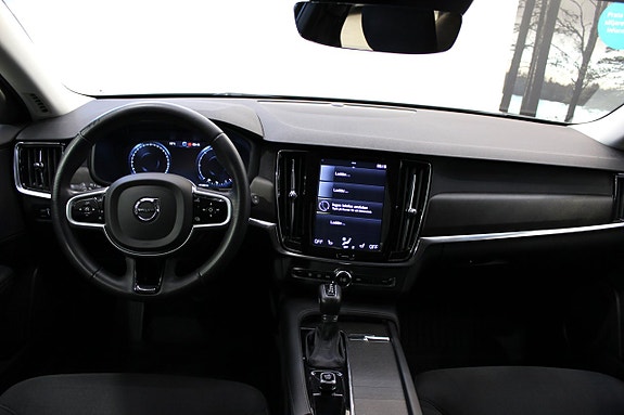 Volvo V90 Cross Country 11 of 19