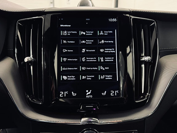 Volvo XC60 25 of 30