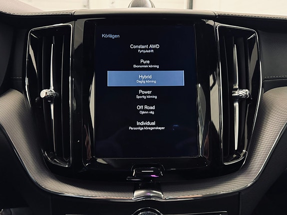 Volvo XC60 26 of 30