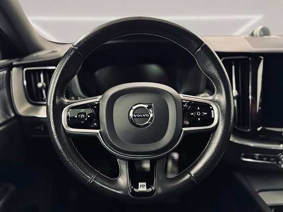 Volvo XC60 17 of 30