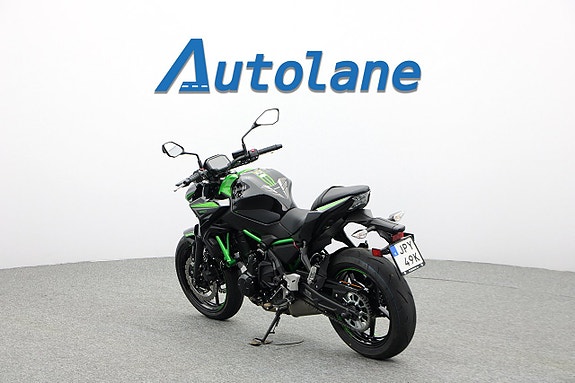Kawasaki Ninja Z650 *ABS, Endast 41 mil! 3 of 29