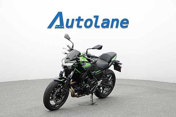 Kawasaki Ninja Z650 *ABS, Endast 41 mil! 4 of 29