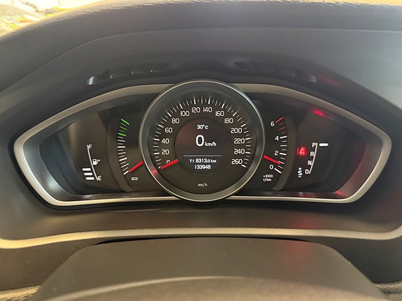 Volvo V40 Cross Country 16 of 21