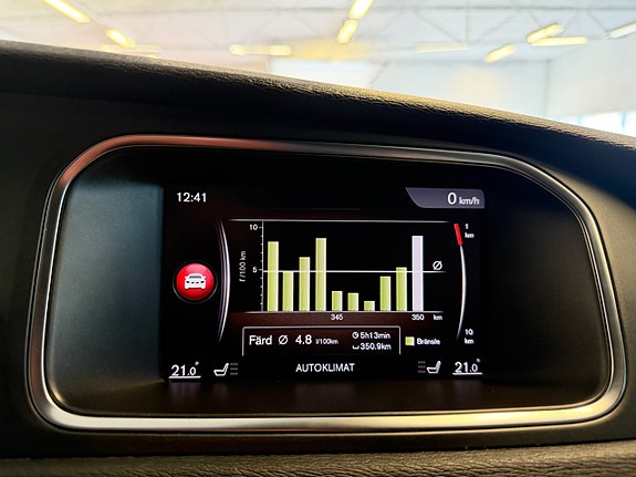 Volvo V40 Cross Country 18 of 21