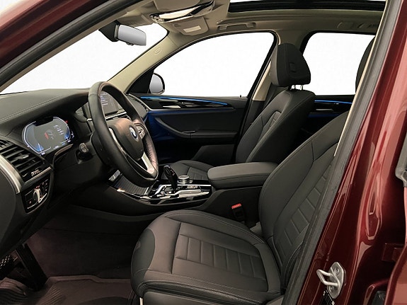 BMW iX3 14 of 30