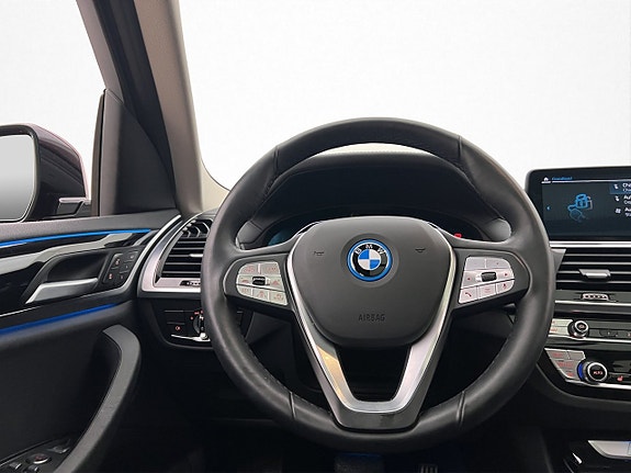 BMW iX3 17 of 30