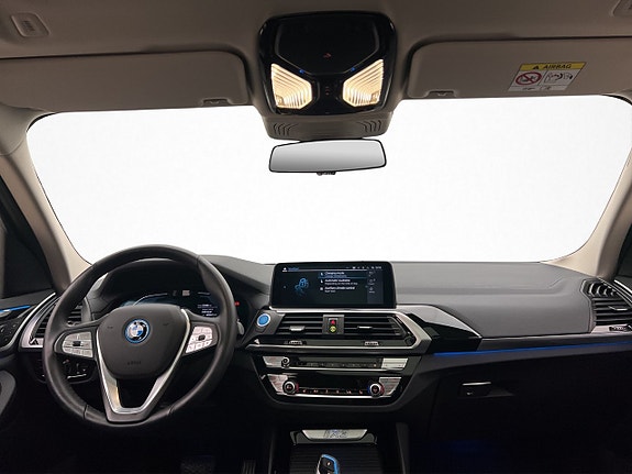 BMW iX3 16 of 30