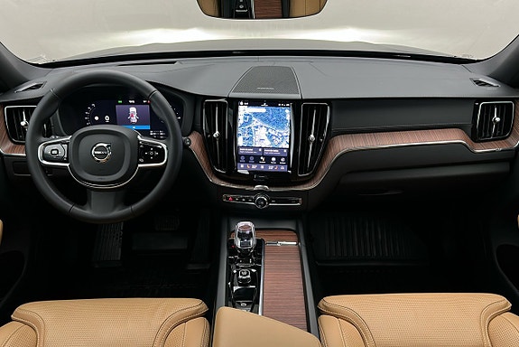 Volvo XC60 3 of 3