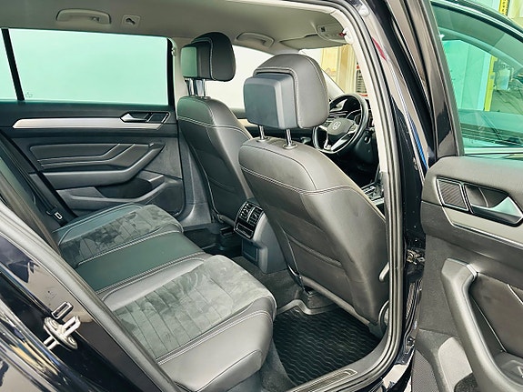 Volkswagen Passat 15 of 28