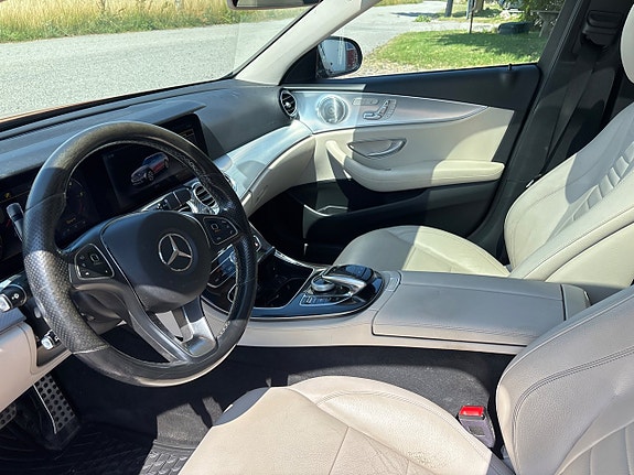 Mercedes-Benz E220 d 7 of 10