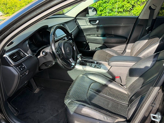 Kia Optima 3 of 5