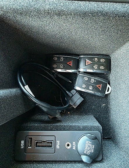 Jaguar XF 17 of 30