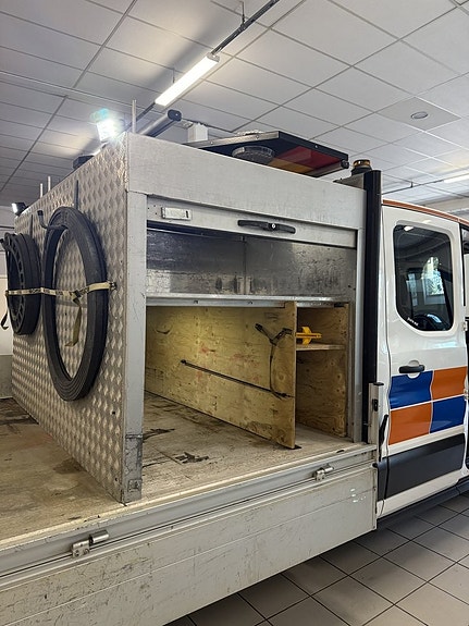 Ford Transit 15 of 16
